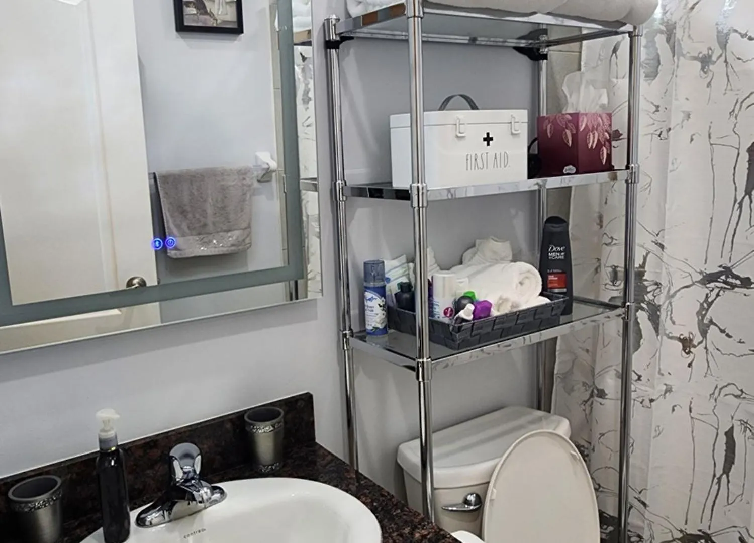 Beautiful Townhouse Near Yorkdale Mall, Wilson Subway تورونتو شقة