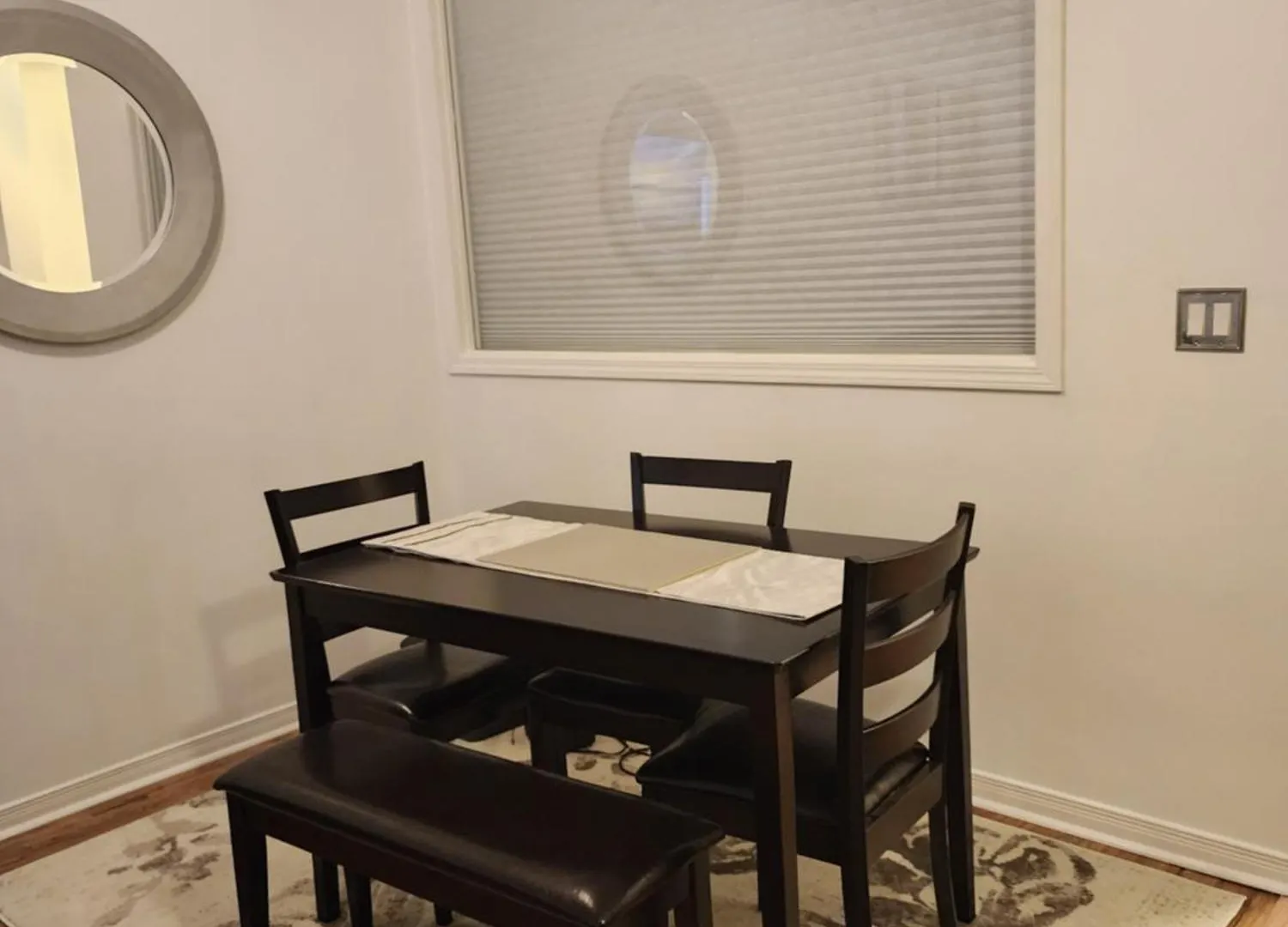 Beautiful Townhouse Near Yorkdale Mall, Wilson Subway تورونتو 0*,