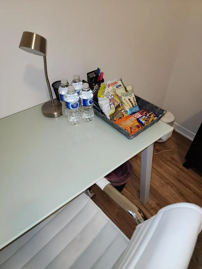 Beautiful Townhouse Near Yorkdale Mall, Wilson Subway Canada