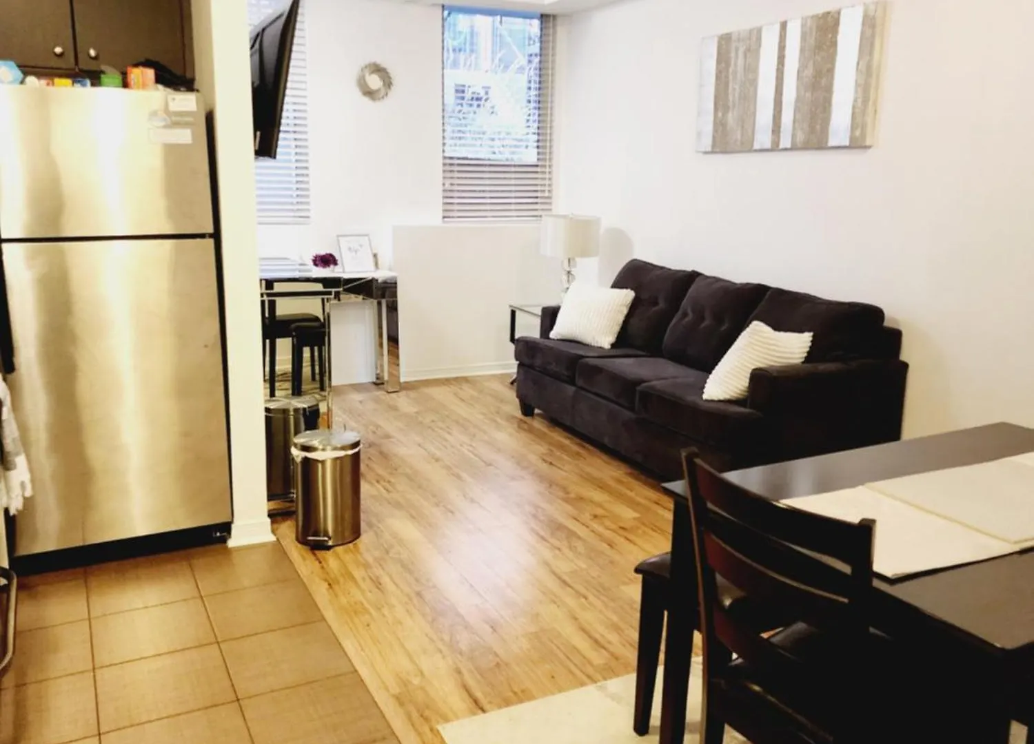 Beautiful Townhouse Near Yorkdale Mall, Wilson Subway 0*, Toronto Canada